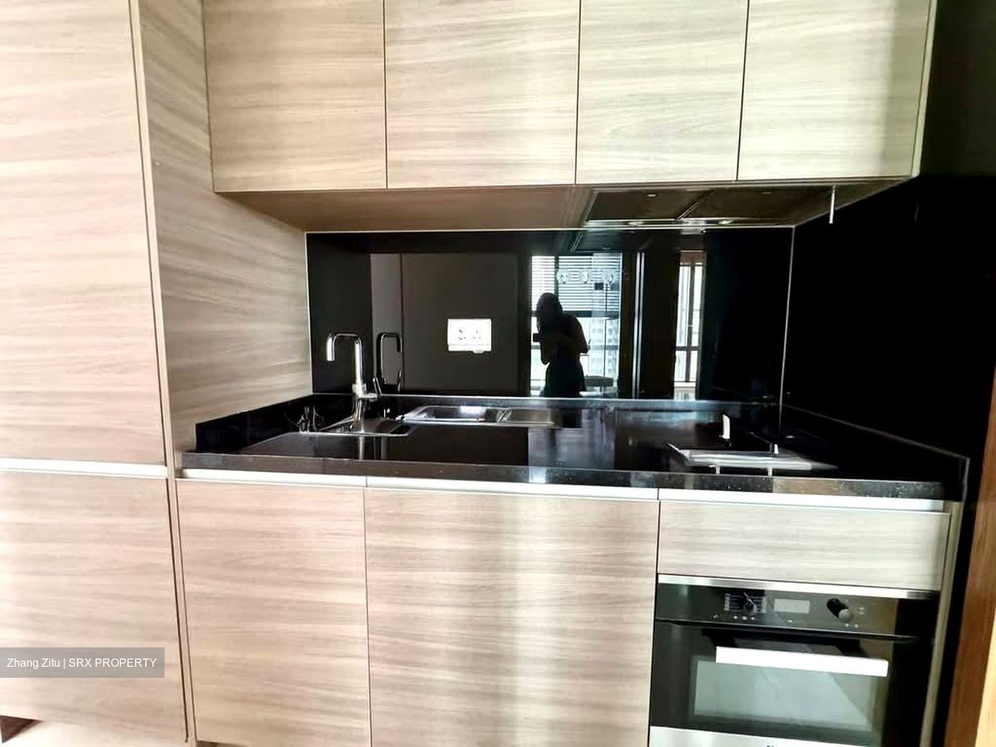 8 Saint Thomas (D9), Condominium #565850681